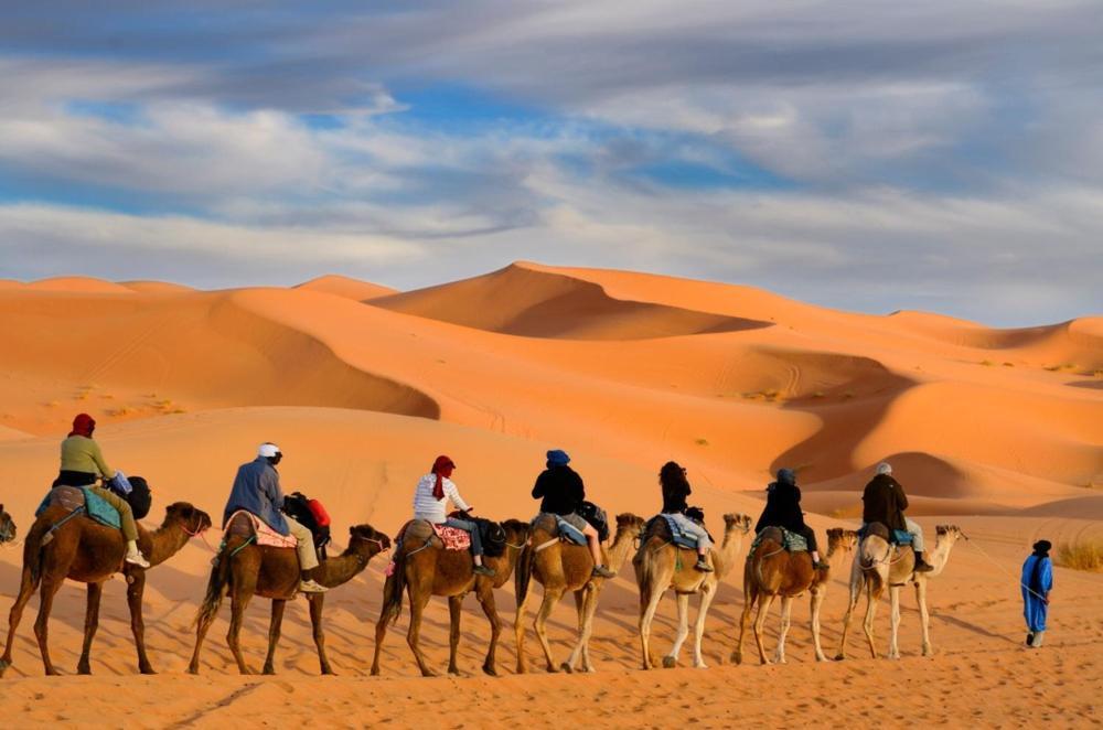 Riad Les Roches Merzouga Ngoại thất bức ảnh