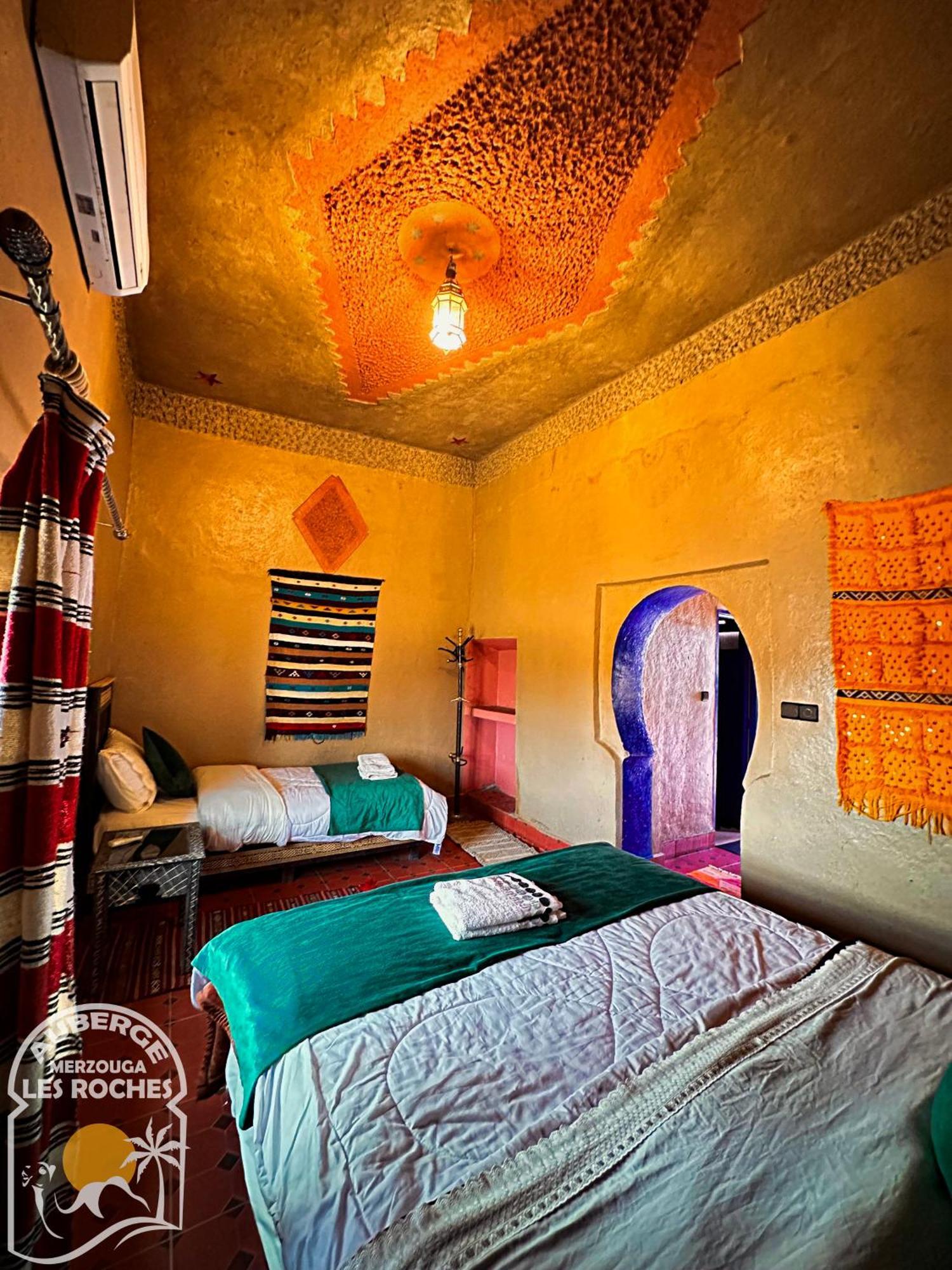 Riad Les Roches Merzouga Ngoại thất bức ảnh