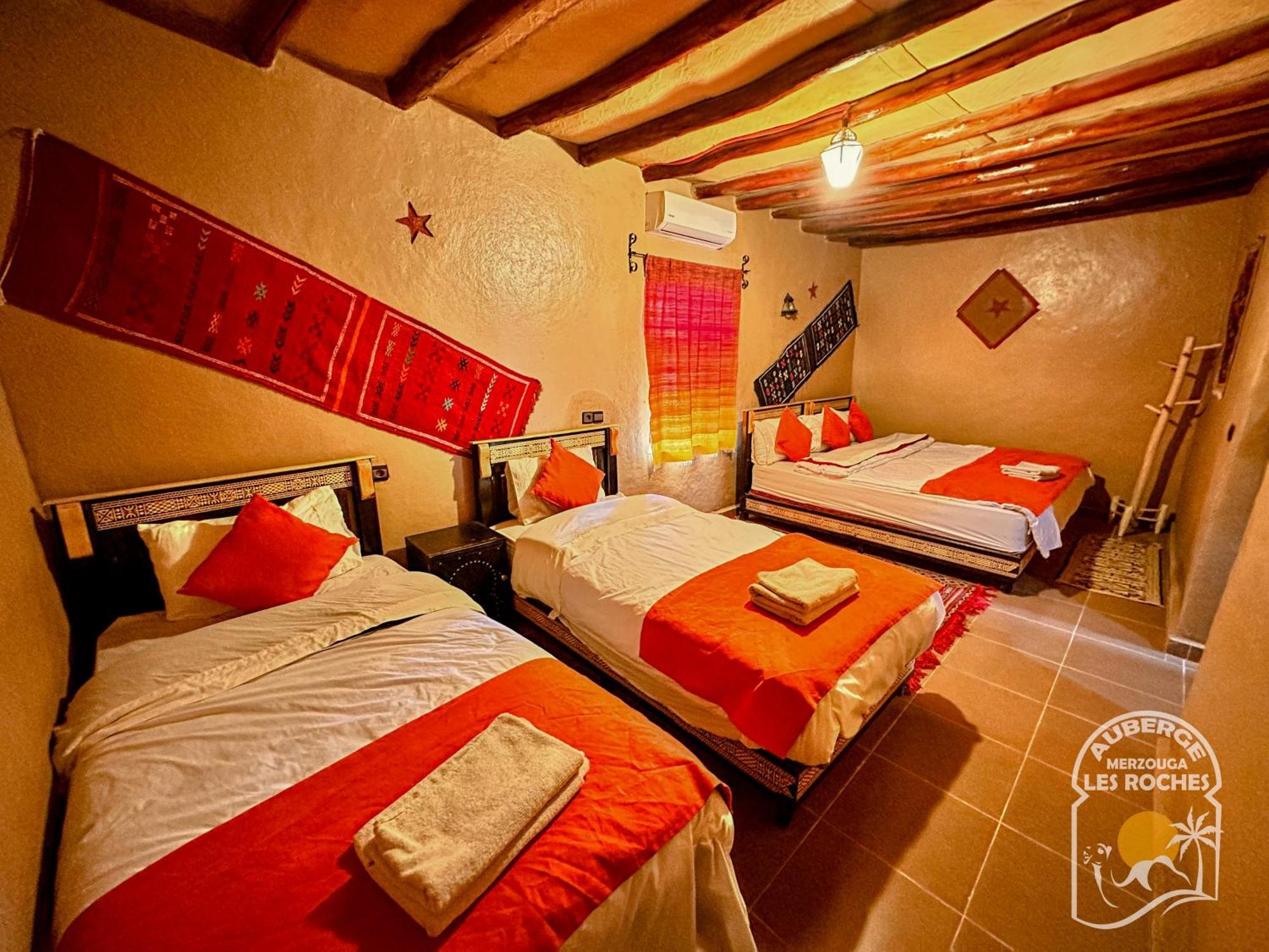 Riad Les Roches Merzouga Ngoại thất bức ảnh