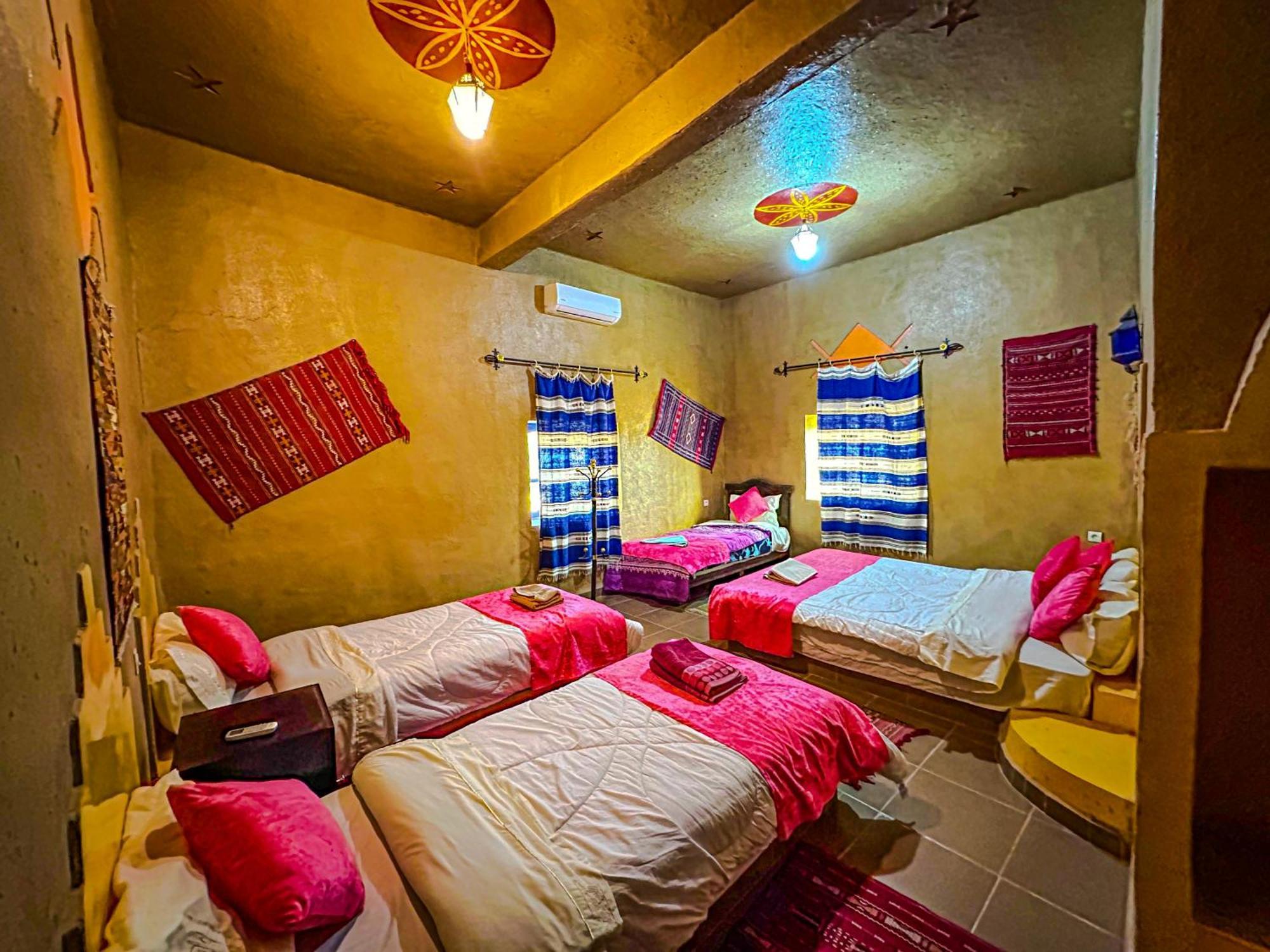 Riad Les Roches Merzouga Ngoại thất bức ảnh
