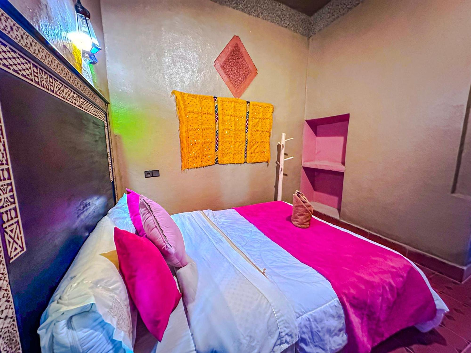 Riad Les Roches Merzouga Ngoại thất bức ảnh