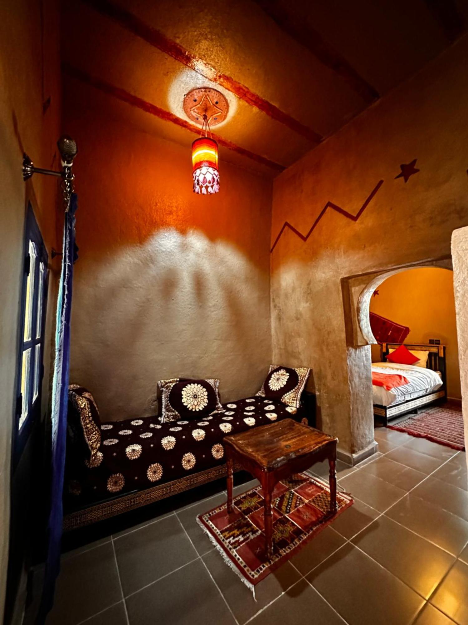 Riad Les Roches Merzouga Ngoại thất bức ảnh